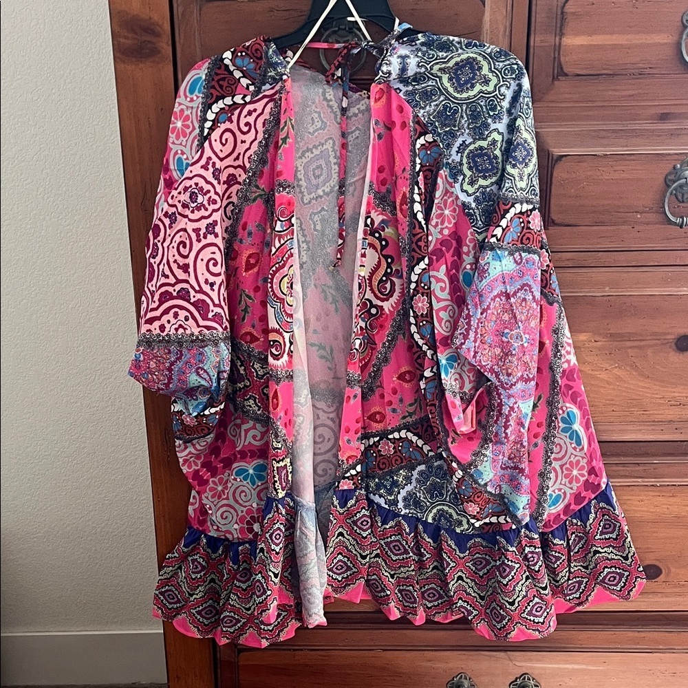 Umgee Multicolor Kimono with Paisley Patterns NWT